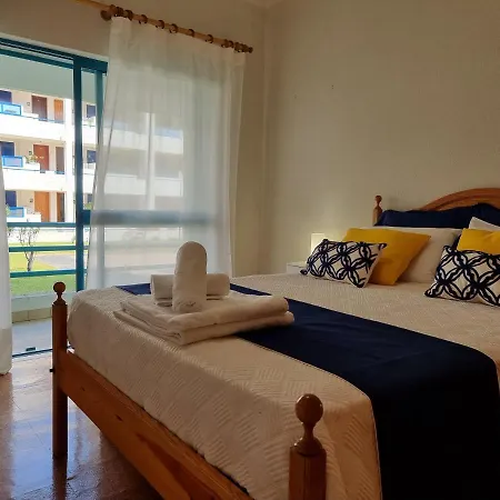 Blue Waves Quiaios Praia de Quiaos